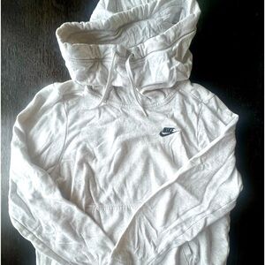 Nike pullover sweatshirt